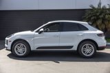 Certified 2021 Porsche Macan image 2
