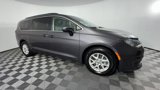 Used 2020 Chrysler Voyager Lxi image 2