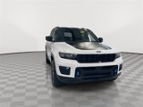 Used 2023 Jeep Grand Cherokee Trailhawk image 2