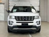 Used 2017 Ford Explorer XLT image 2