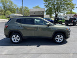 Used 2019 Jeep Compass Latitude w/ Cold Weather Group image 4