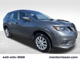 Used 2016 Nissan Rogue S image 2