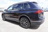Used 2021 Volkswagen Tiguan SE image 4