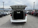 Used 2022 Chrysler Pacifica Touring-L image 5