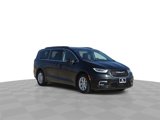 Used 2022 Chrysler Pacifica Touring-L image 2