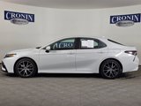 Used 2023 Toyota Camry SE image 3