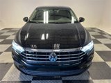 Used 2020 Volkswagen Jetta SE image 2