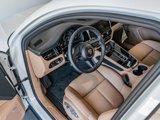 New 2025 Porsche Macan image 4