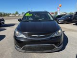 Used 2018 Chrysler Pacifica Touring-L image 2