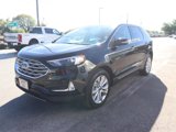 Certified 2022 Ford Edge Titanium image 3