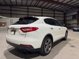 Used 2017 Maserati Levante image 5