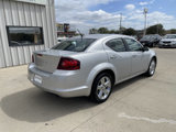 Used 2011 Dodge Avenger Lux image 4