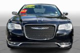 Used 2019 Chrysler 300 Limited image 3