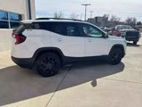 Used 2024 GMC Terrain SLE image 5