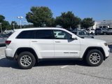 Used 2020 Jeep Grand Cherokee Laredo image 4