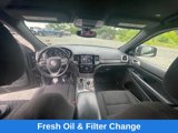 Used 2022 Jeep Grand Cherokee Laredo E image 3