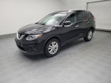 Used 2016 Nissan Rogue SV image 2