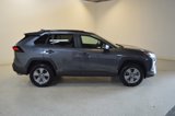 Used 2022 Toyota RAV4 XLE image 2