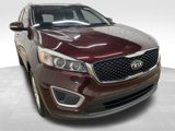Used 2017 Kia Sorento LX w/ LX Convenience Package image 2