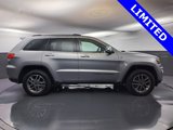 Used 2019 Jeep Grand Cherokee Limited w/ Luxury Group II image 2