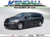 Certified 2022 Chrysler Pacifica Touring-L image 1