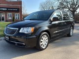Used 2014 Chrysler Town & Country Touring image 2