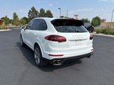 Used 2017 Porsche Cayenne S image 3