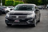 Used 2017 Volkswagen Passat 1.8T R-Line w/ R-Line Lighting Package image 4