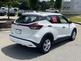 Used 2022 Nissan Kicks S image 3