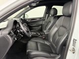 Certified 2024 Porsche Macan image 5