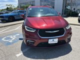 Used 2021 Chrysler Pacifica Touring-L image 4