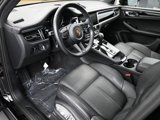 Certified 2022 Porsche Macan image 4