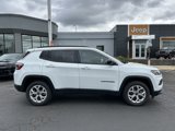 New 2025 Jeep Compass Latitude image 5