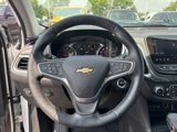 Used 2023 Chevrolet Equinox LT image 3