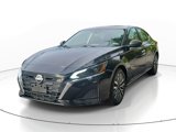 Used 2024 Nissan Altima 2.5 SV image 3