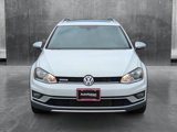 Used 2017 Volkswagen Golf S image 2