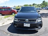 Certified 2020 Volkswagen Tiguan SE R-Line image 2