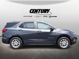 Used 2023 Chevrolet Equinox LT w/ Driver Convenience Package image 2