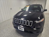 Used 2017 Jeep Cherokee Latitude image 4