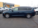 Used 2022 Chrysler Pacifica Touring-L image 4
