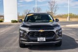 Used 2024 Chevrolet Trax LT w/ LT Convenience Package image 2