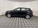 Used 2022 Nissan Rogue Sport SV image 2
