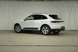 Certified 2021 Porsche Macan image 3