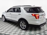 Used 2016 Ford Explorer Limited image 4