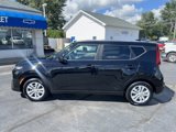 Used 2022 Kia Soul LX image 6
