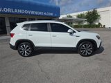 Used 2022 Volkswagen Taos SE image 3