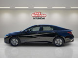 New 2025 Hyundai Elantra SE image 4