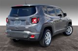 Used 2023 Jeep Renegade Latitude image 2