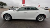 Used 2019 Chrysler 300 Touring w/ Driver Convenience Group image 5