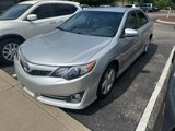 Used 2014 Toyota Camry SE image 2
